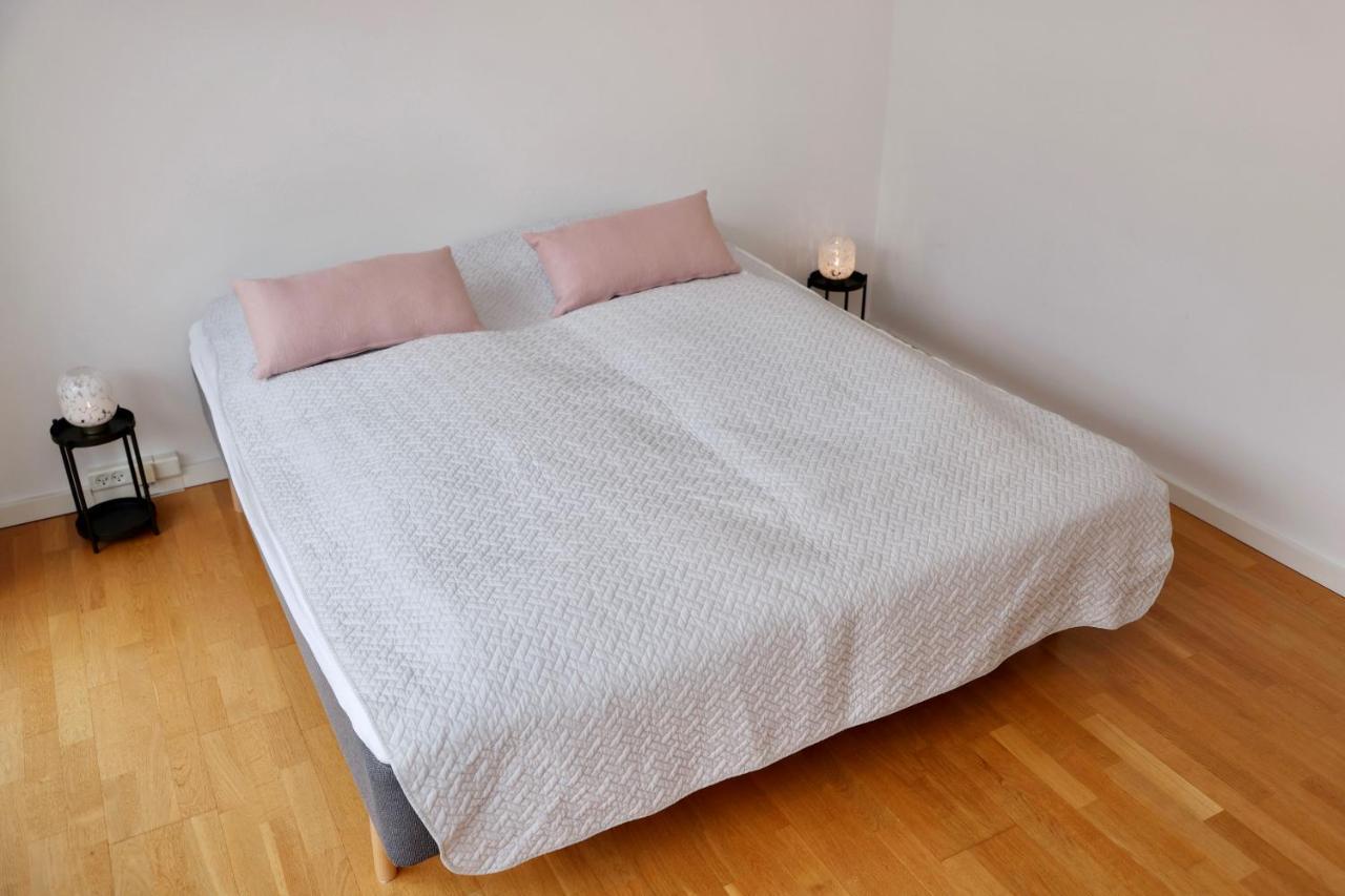 Scandi-Hygge 2 Bedroom Apartment In Charming Christianshavn Copenaghen Esterno foto